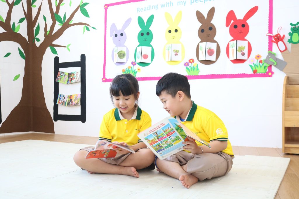 Co so vat chat hien dai – Khong gian hoc tap than thien tai Than Dong School 7