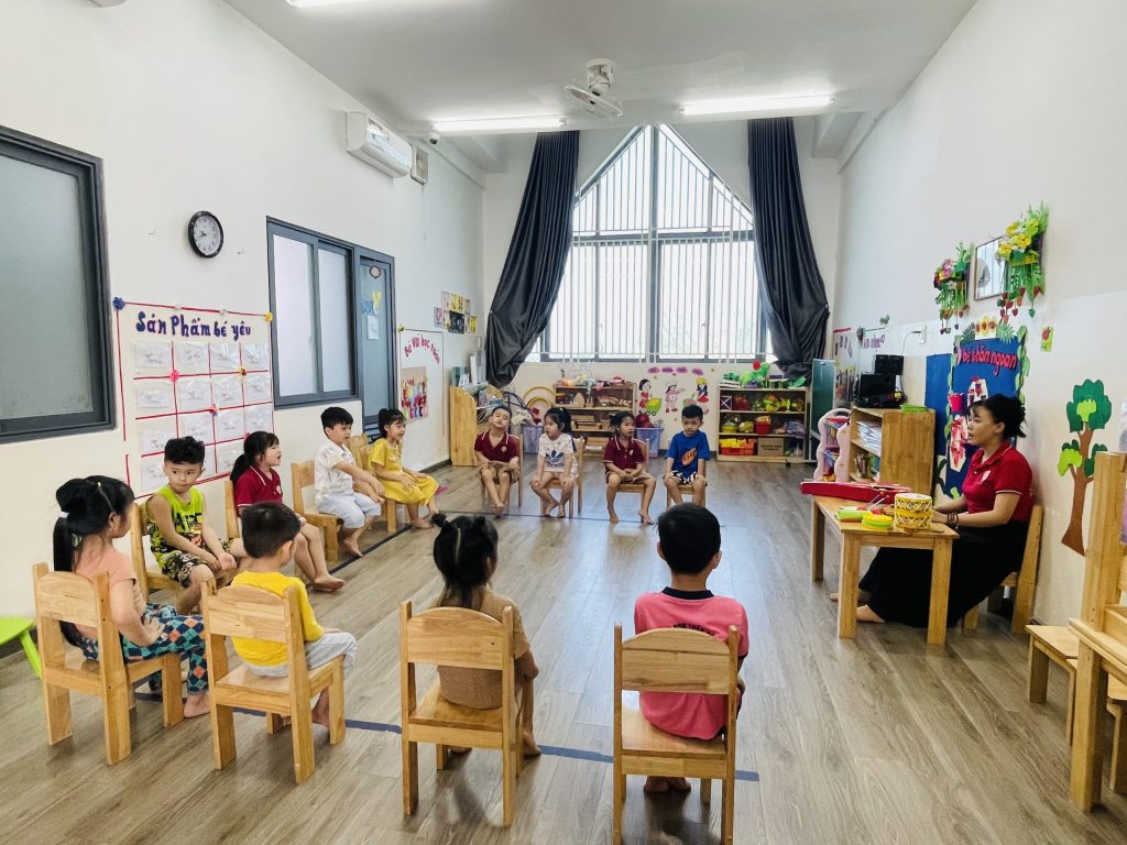 Tam nhin su menh gia tri cot loi Kim chi nam trong moi hoat dong cua he thong Giao duc Than Dong 3