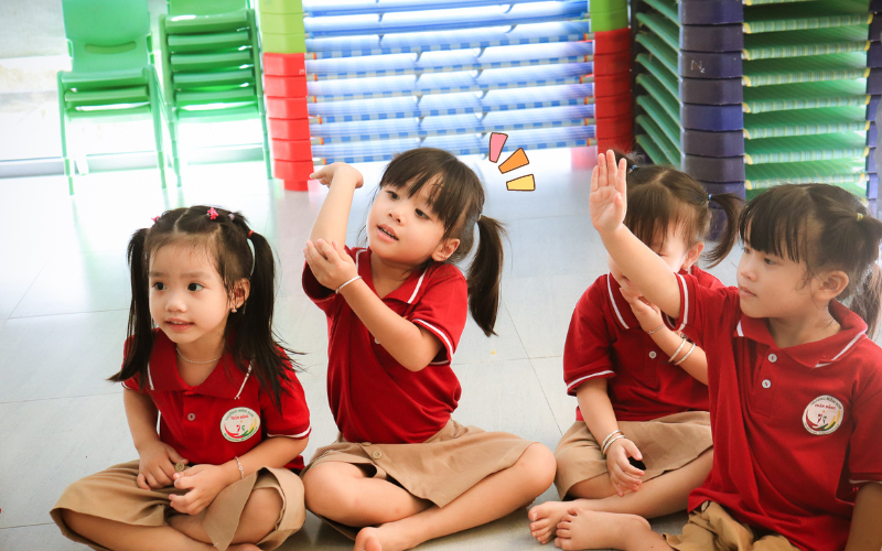 Hình ảnh học tập, phát triển của trẻ tại Thần Đồng School