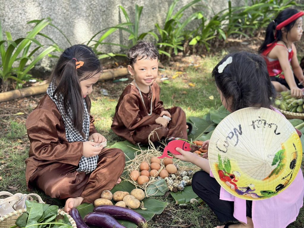Be vui choi hoat dong ngoai troi 11
