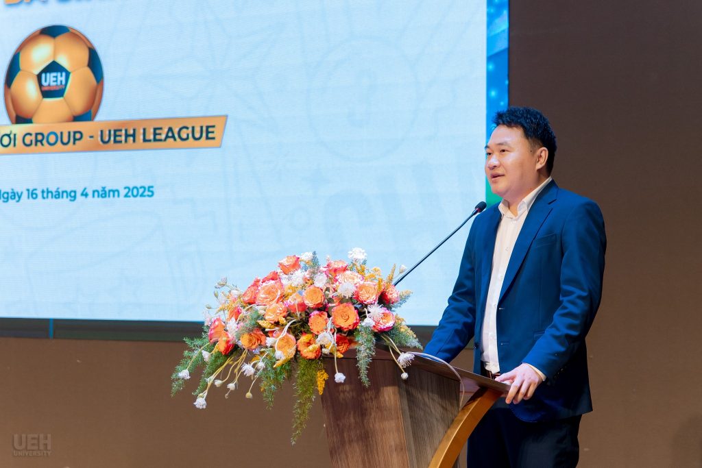 Cong Phuong Tan Truong Tuan Tai do bo UEH League 2025 9