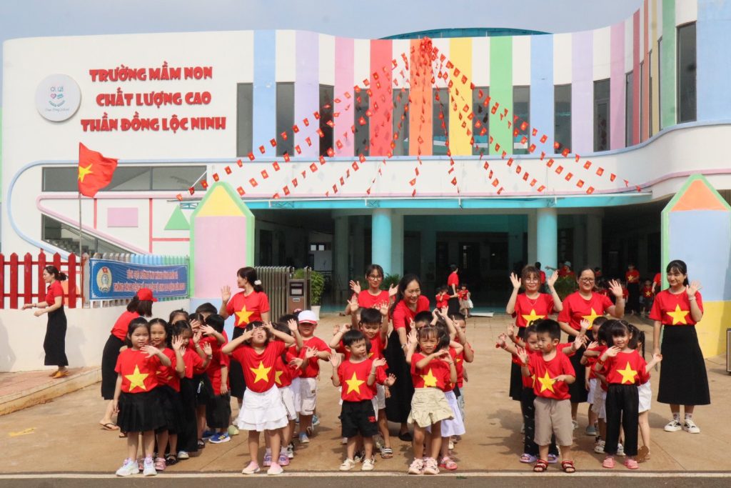 Hoat dong ky niem 304 tai Than Dong Loc Ninh 1