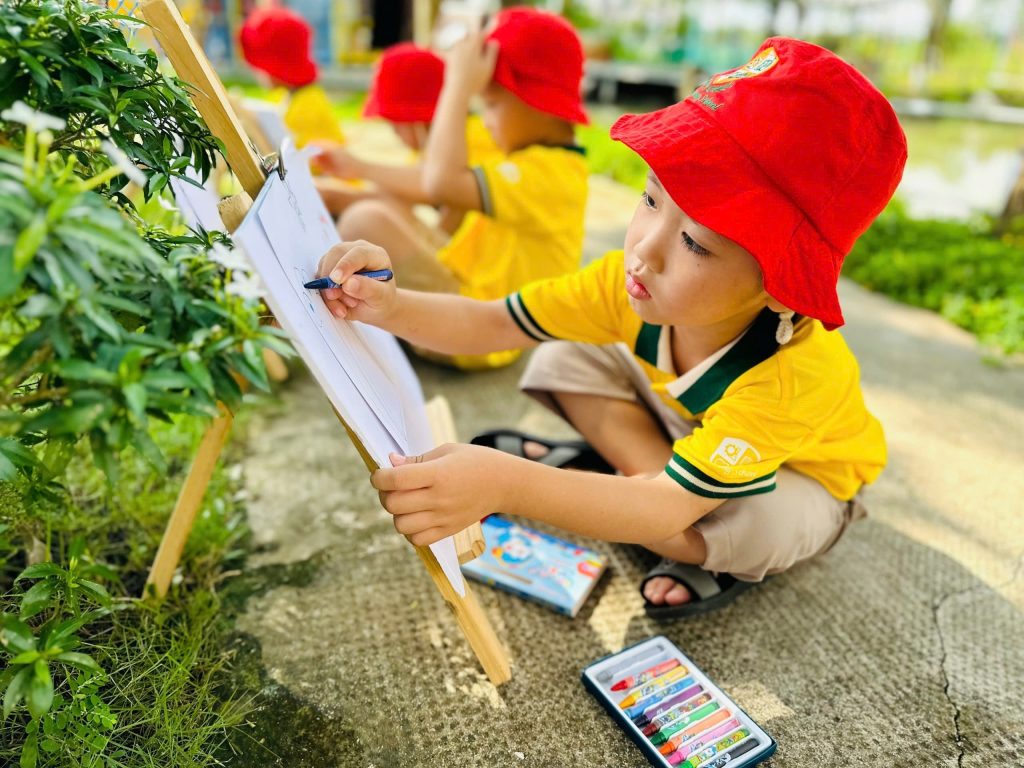 Nghe Thuat Trong Mat Be – The Art In Childs Eyes 5