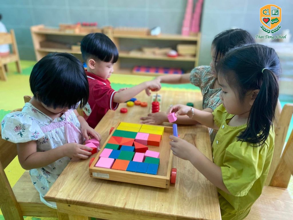 Phuong phap giao duc Montessori tai he thong giao duc than dong 5