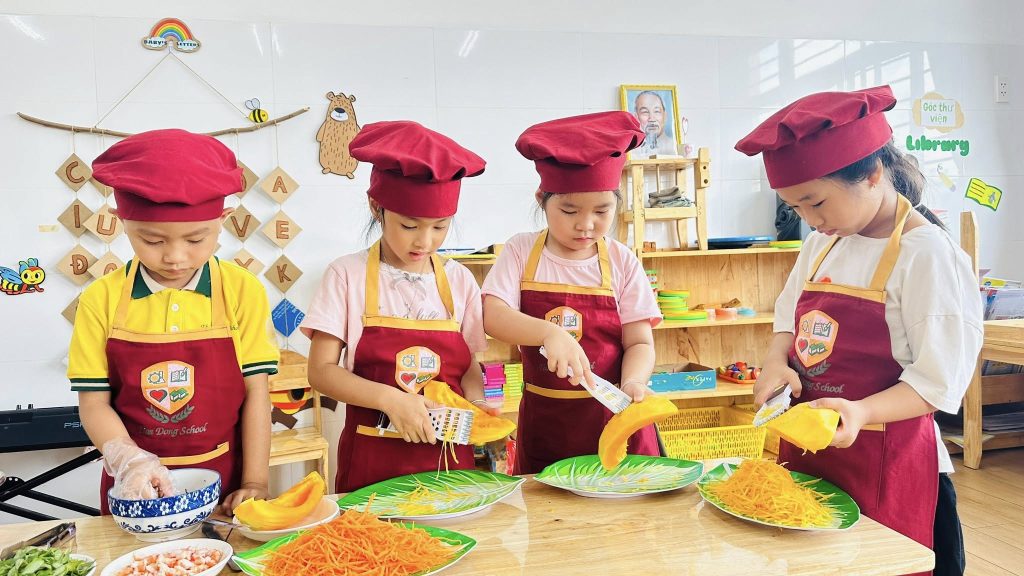 Be tap lam noi tro trai nghiem lam goi du du 2