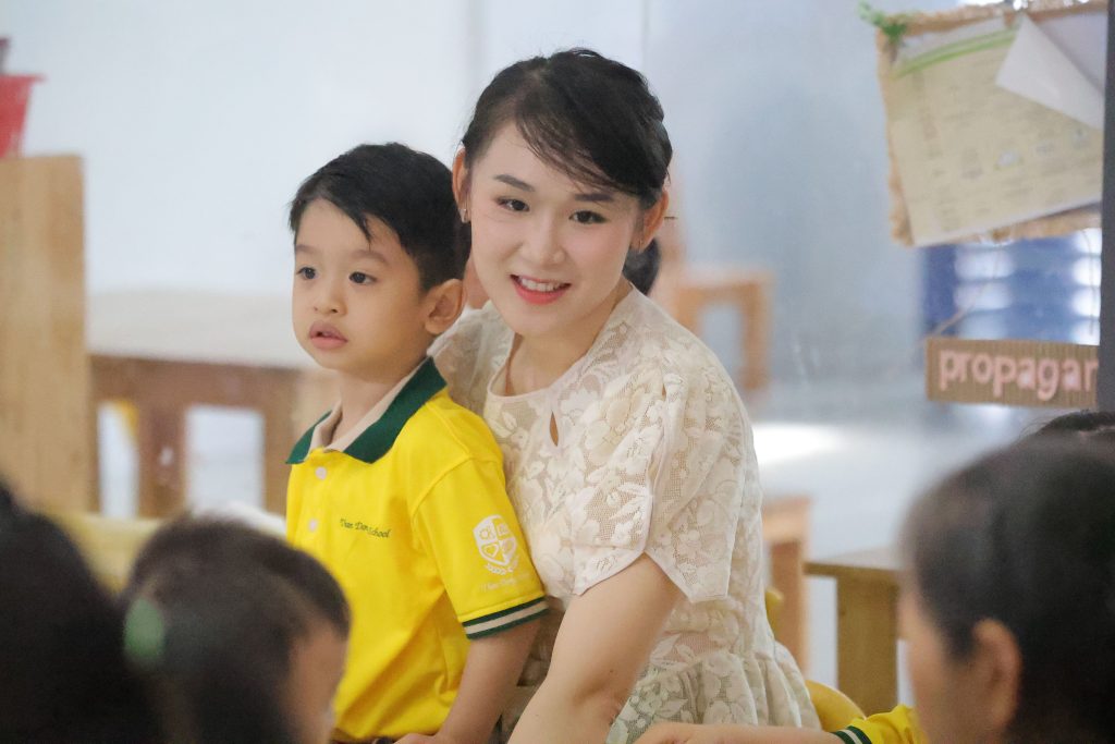 Mot hanh trinh day yeu thuong cung Truong Mam Non Than Dong 2 min