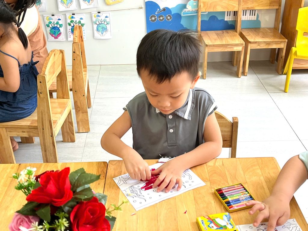 hoat dong tao hinh sao bien tai lop Bear 2 6