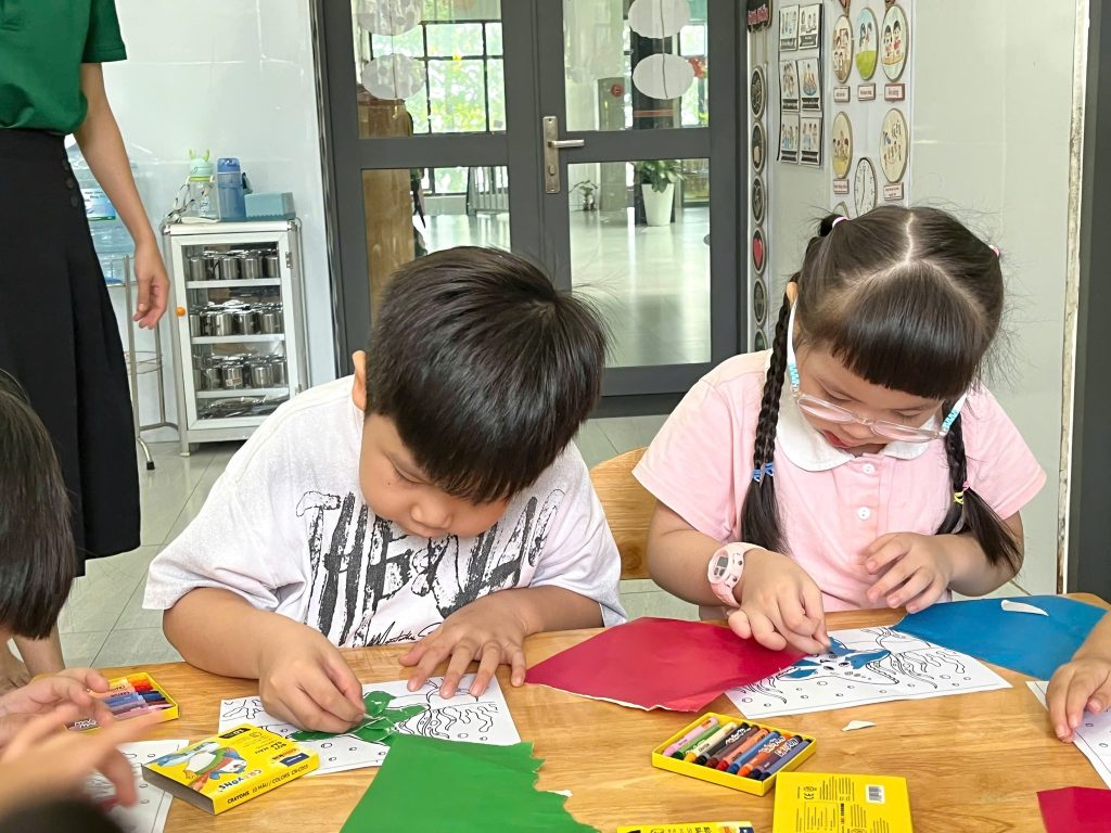 hoat dong tao hinh sao bien tai lop Bear 2 8