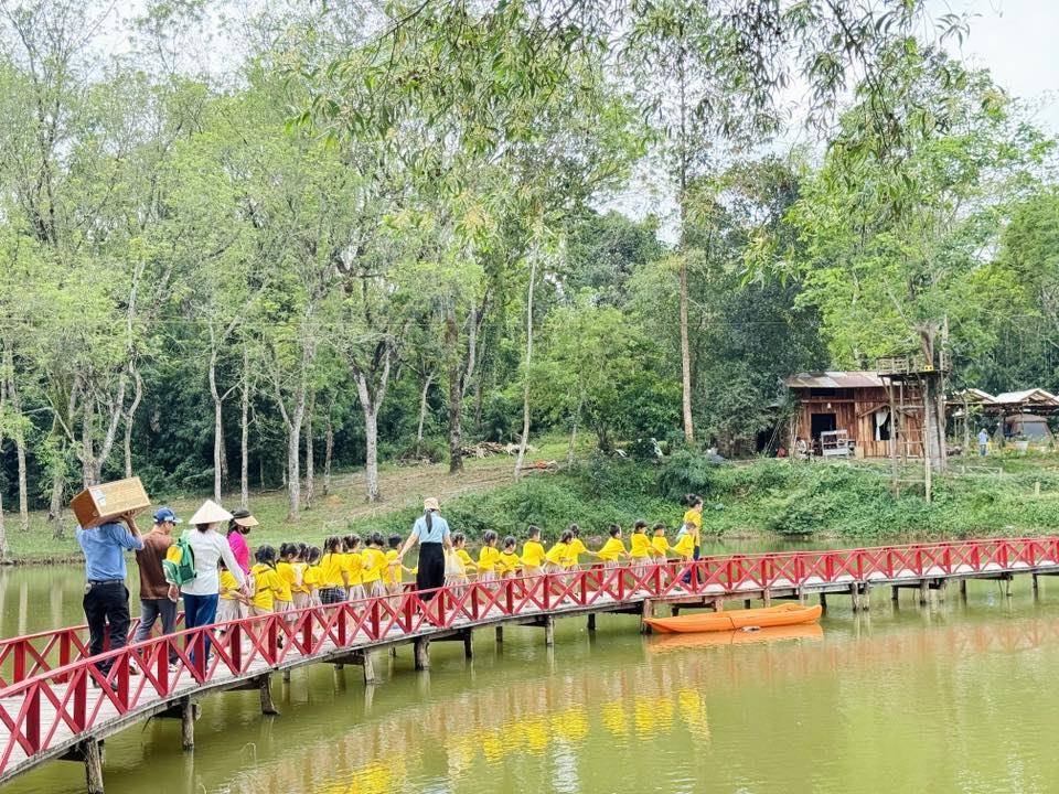 Hành trình khám phá Nông trại Quả Điều Vàng của các bé khối Lá Mầm non Thần Đồng Hanh trinh kham pha Nong trai Qua Dieu Vang cua cac be khoi La Mam non Than Dong 3