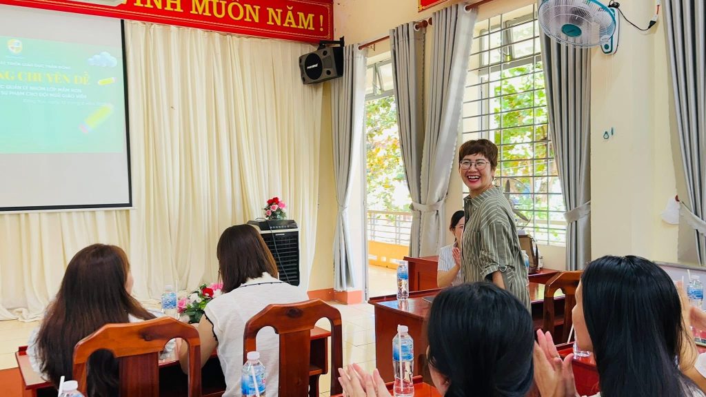 Tập huấn giáo viên mầm non tại Hệ thống Mầm non Thần Đồng trước thềm năm học mới 2025 Tap huan giao vien mam non tai He thong Mam non Than Dong truoc them nam hoc moi 2025 2